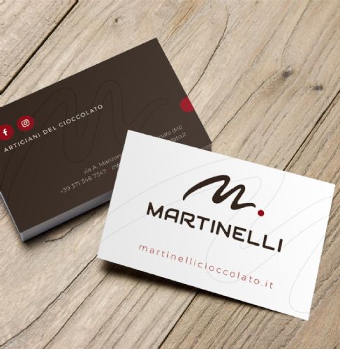 Mockup biglietti da visita cioccolateria