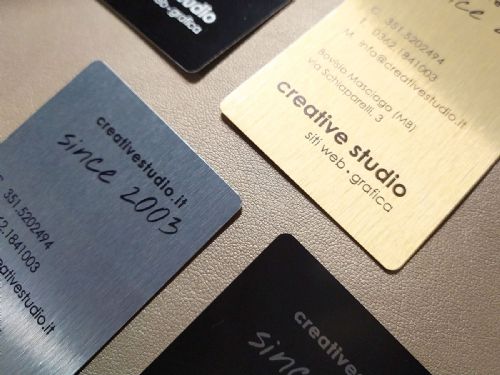 Biglietti alluminio, argento, nero, oro